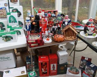 Holiday Christmas nutcrackers porcelain Department 56
