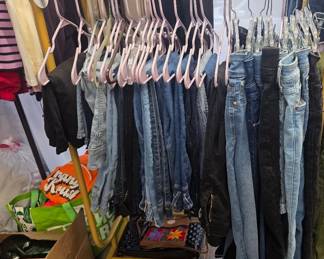 PRE-OWNED/ LIKE NEW / NWOT: VARIOUS BRANDS: SIZES 14-16