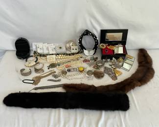 Spectacular Accessories