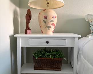 White Wood accent / end table. Measures W - 30" / D - 15" / H - 29"