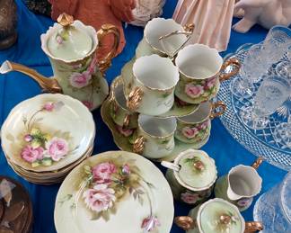 Vintage dish set