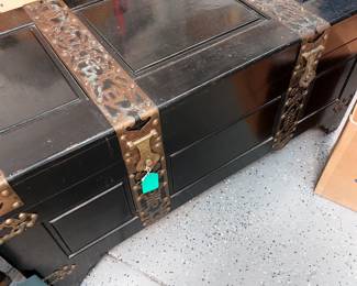 Vintage Japanese chest