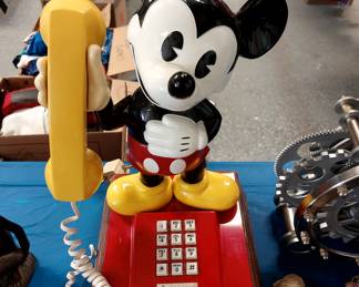 Mickey mouse phone