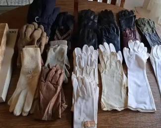 Ladies Gloves lot