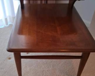 VTG 2 Tier Side Table