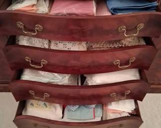 Myster Lot of vintage Tablecloths, aprons, napkins & placemats