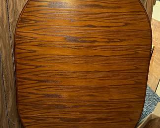 Oak pedestal table