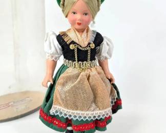 CT032 Vintage Schmider Trachten Bavarian Folk Girl Doll
