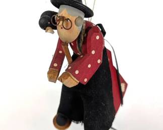 CT015 German Ertzgebirge Wood Craft Witch Ornament