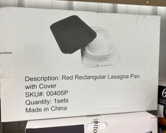 Lasagna pan with cover, new in box.
