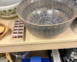 Spongeware bowl.