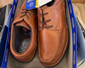 Dr. Scholl's men's leather shoes, new in box.