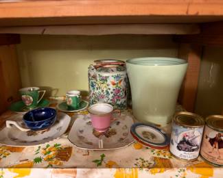 Tea cups & saucers