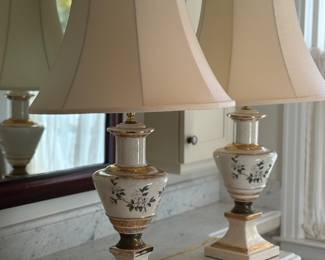 Pair of Ceramic Lamps & Faribo Wool Blanket