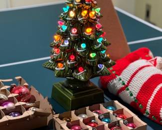 Vintage Retro Christmas Decor