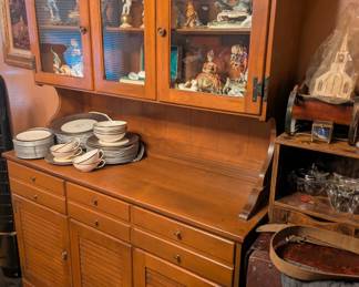 Ethan Allen hutch with Sascha Branstoff fine California China set