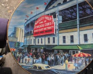 collectors plates - Cubs