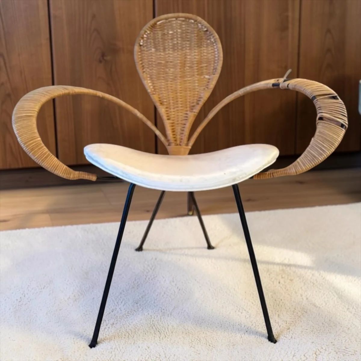Mid 20thc. Arthur Umanoff for Shaver Howard Rattan Ribbon Chair