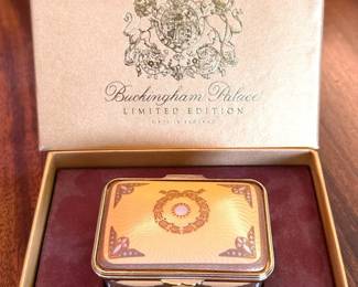 Limited Edition Buckingham Palace Bone Chine Decorative Box