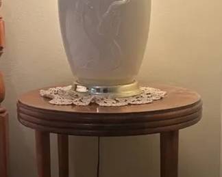 Round Wood Side Table Ceramic Table Lamp