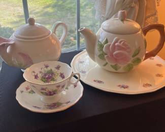 Floral tea pots