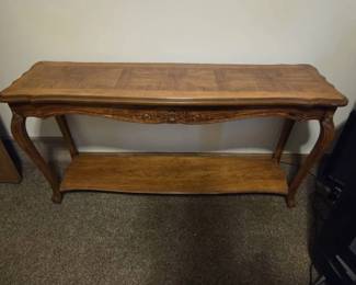 French Provincial Style Wood Sofa Console Table with Lower Shelf