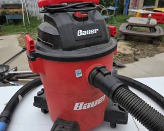 Bauer WetDry Shop Vacuum with Hose and Attachments