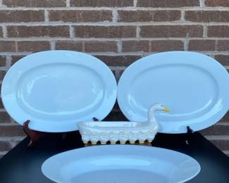 White Glazed Ceramic Serving Collection 1981 Fitz and Floyd Quacker Dish