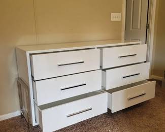 High Gloss White Chrome Modern 6Drawer Dresser