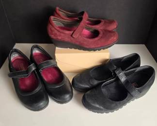 Munro Mary Jane Shoes Size 6.5 3 Pairs
