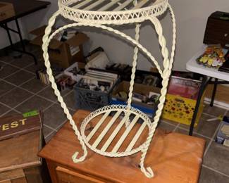 Plant stand 