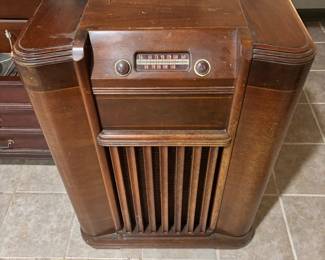 Antique radio 