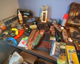 hunting knickknacks