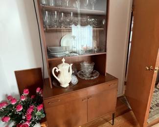 mid century china cabinet $700.00 ( cabinet only)