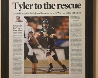 BCD032 - Framed Reprint Of The Honolulu Advertiser Football Sunday October 7, 2007