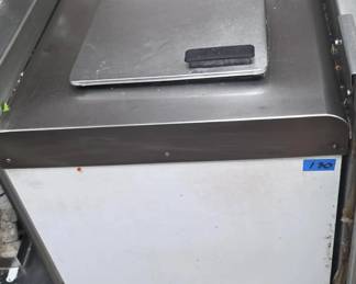BCD130 - Commercial Ice Cream Dipping Cabinet Freezer
