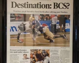 BCD035 - Framed Reprint Of The Honolulu Advertiser Football Sunday December 2, 2007