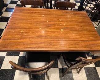 BCD004 - Laminate Table With 4 Chairs