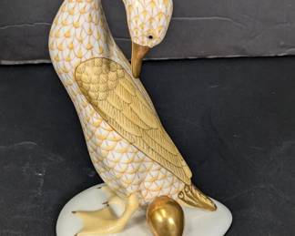 Lot 204: Herend porcelain goose with golden egg
