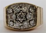 Lot#12, 14 KT YELLOW GOLD AND DIAMOND GENTLEMAN'S RING.15 grams.