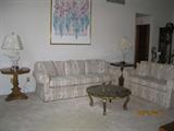 Spotless Lexington Sofa & Love Seat, Italian pottery bird lamps, pedestal end tables