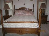 Queen oak bedroom suite