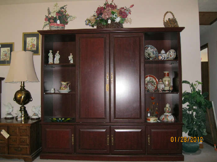 Entertainment center with bookcase sides