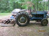 1970 Ford 2000 tractor w/ bush hog