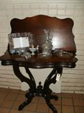 Vintage Flip top game table