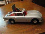 James Bond 007 Corgi Aston Martin w/ ejector seat and guns