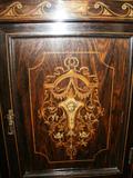 Close uup of ivory & satin wood inlay on rosewood corner cabinet