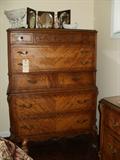 Chest of drawers to French bedroom suite