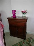 Night stand for sleigh bed