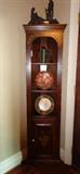 Corner cabinet